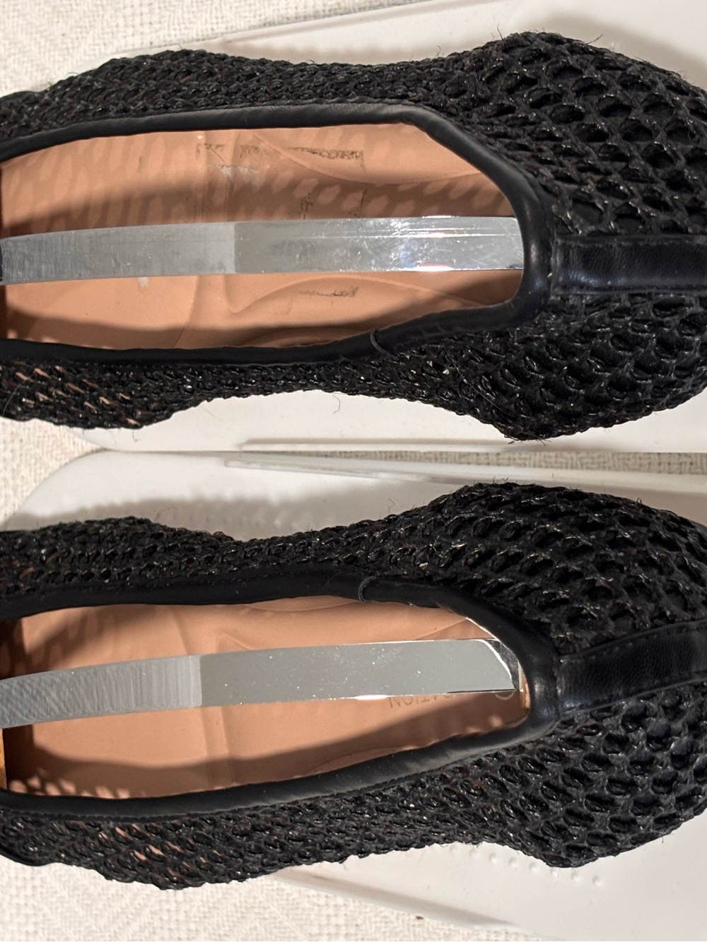 🩵BCBGeneration Black Mesh & Leather Bow Ballet Flats with Gold Accents - Picture 4 of 7
